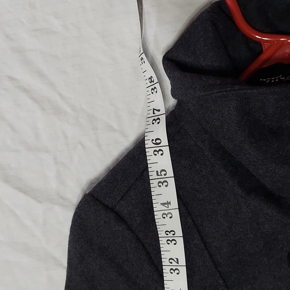 Guess Lightly Worn Ladies Size Medium Wool Coat Black/Grey Belted - Picture 13 of 13